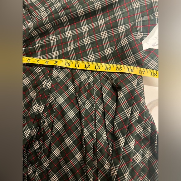 Gal meets glam Parker - Picture 10 of 14